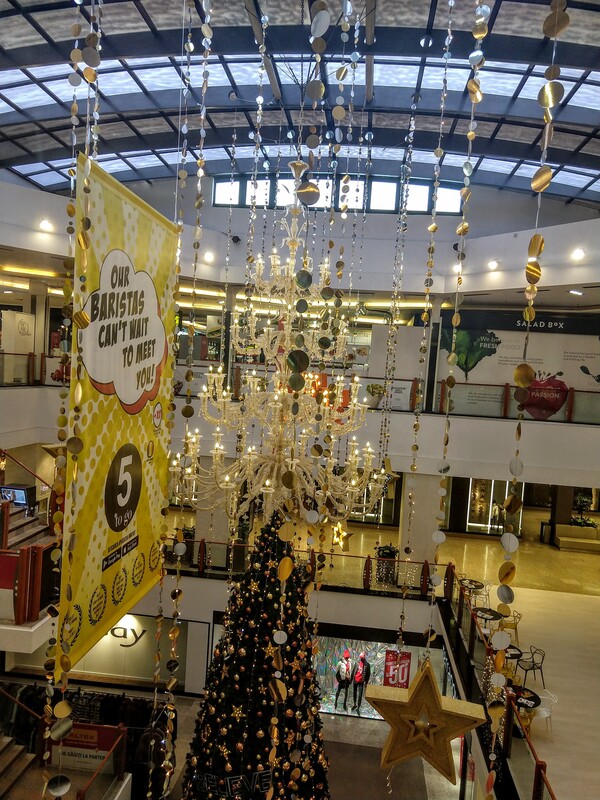 sarbatorile-se-nasc-in-fiecare-inima-miez-de-mine-128_thumb